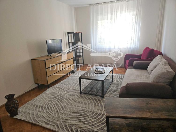 Apartament cu 3 camere decomandat în Cornișa