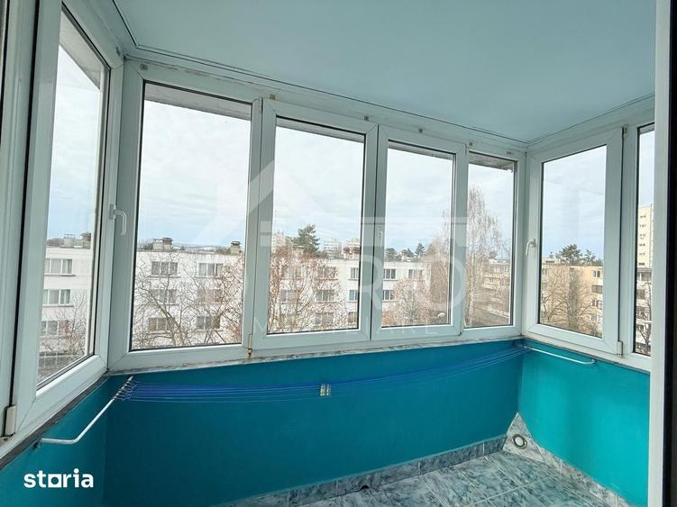 Apartament cu 2 camere decomandat în Cornișa
