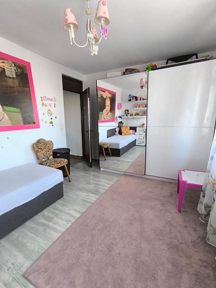 Casă cu 6 camere cu Teren 200 Mp în Lunca Cetățuii