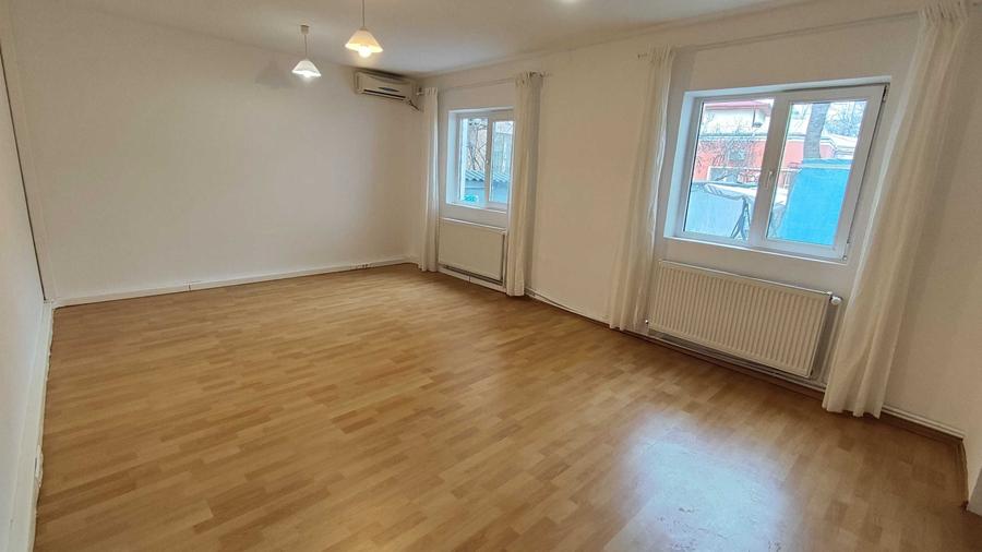 Casă cu 4 camere decomandat cu Teren 200 Mp în Alba Iulia