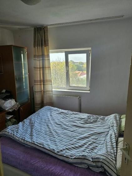 Apartament cu 2 camere semidecomandat, mobilat în Soarelui