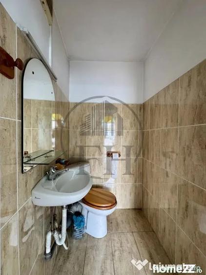 Casă cu 3 camere cu Teren 130 Mp în Brătianu