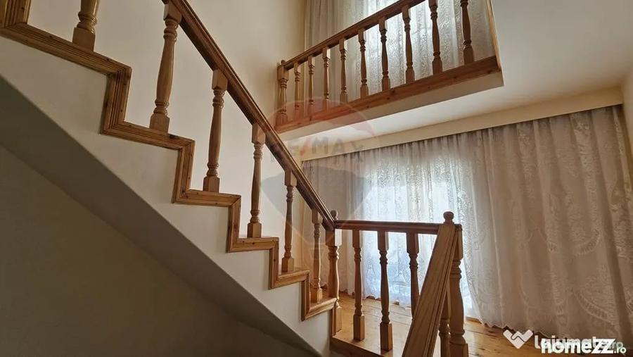 Casă cu 5 camere cu Teren 2078 Mp în Bogata