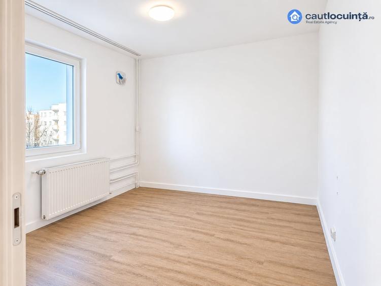 Apartament cu 3 camere decomandat în Dristor