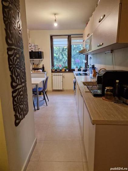 Apartament cu 3 camere decomandat, mobilat în Tipografilor