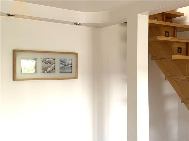 Apartament cu 5 camere în Central