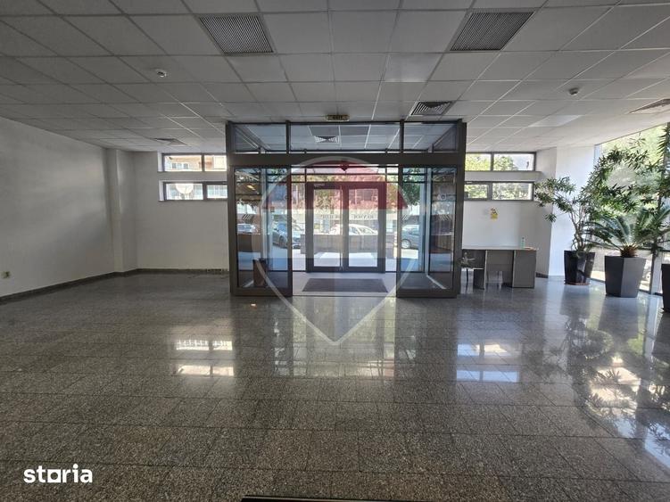 Spațiu comercial, de 530 mp, în Ultracentral