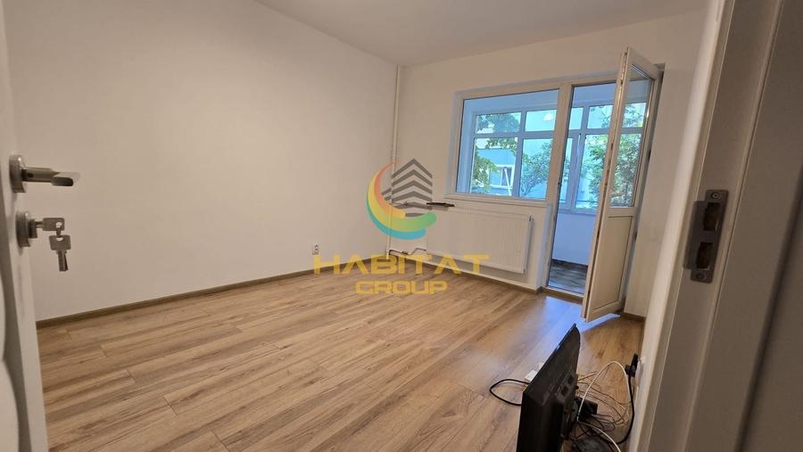 Apartament cu 2 camere decomandat în Apărătorii Patriei