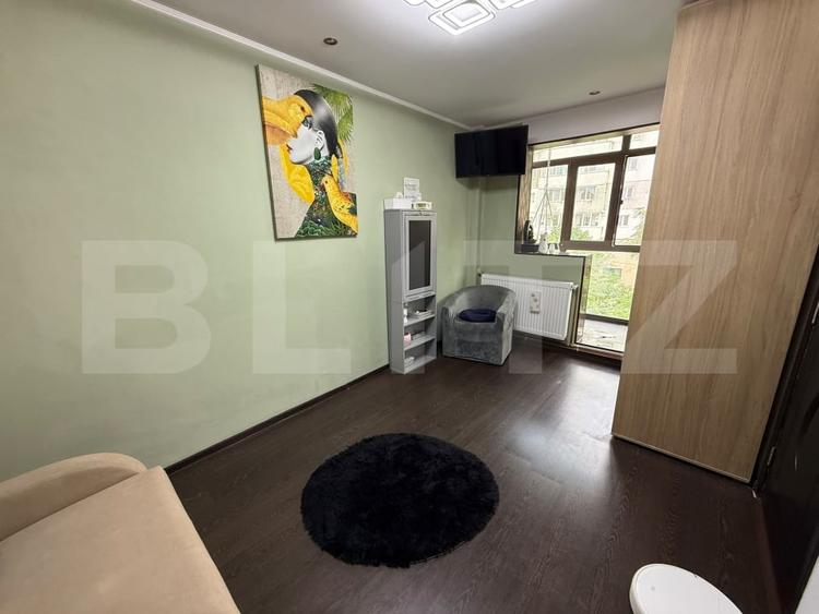 Apartament cu 2 camere semidecomandat, mobilat în B-dul București