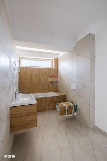 Apartament cu 3 camere în Tractorul