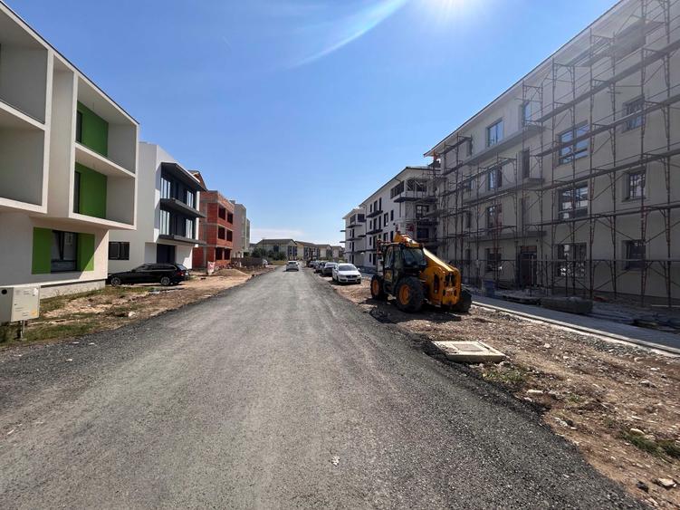 Apartament cu 2 camere decomandat în Giroc