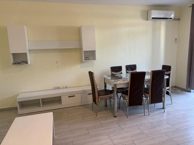 Apartament cu 3 camere decomandat în Dumbrăvița