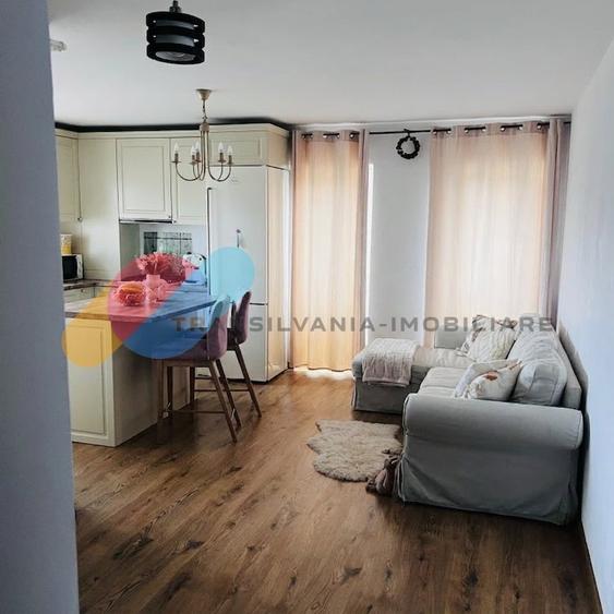 Apartament cu 3 camere semidecomandat în Apahida