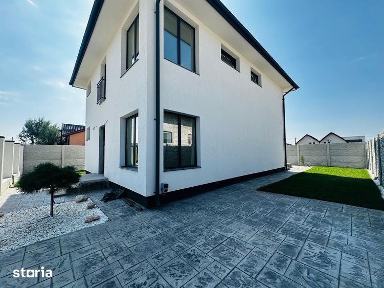 Casă cu 4 camere cu Teren 270 Mp în Berceni