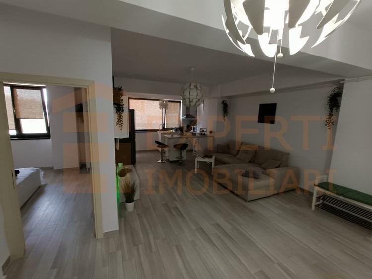 Apartament cu 2 camere decomandat, mobilat în Mamaia-Sat