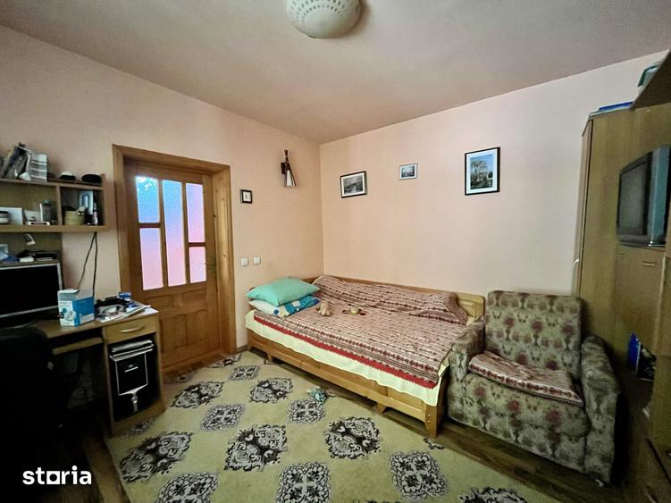 Casă cu 3 camere cu Teren 185 Mp în Dorobanți