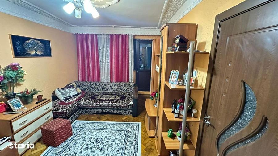 Apartament cu 2 camere decomandat în Micro 14