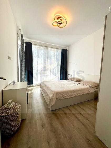 Apartament cu 2 camere semidecomandat, mobilat în Sud