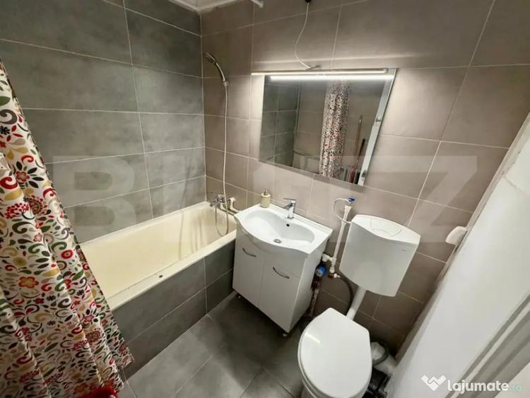 Apartament cu 2 camere semidecomandat în Central