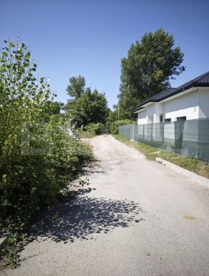 Teren Construcții intravilan de 2000 mp, în Nord-Est