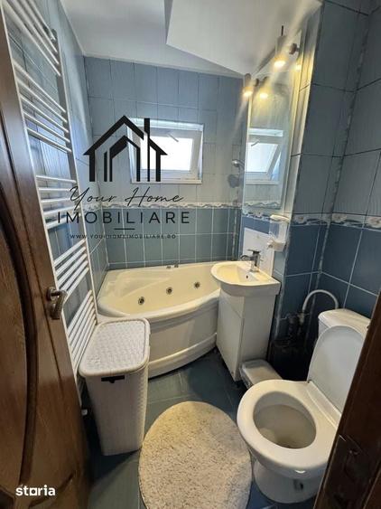 Apartament cu 3 camere semidecomandat în Craiovița Nouă