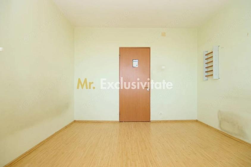 Apartament cu 4 camere decomandat în Craiovei