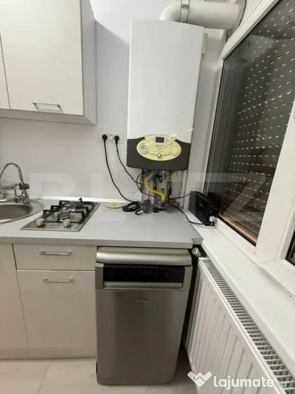 Apartament cu 2 camere semidecomandat în Democrației