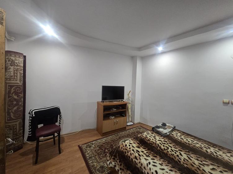 Casă individuală cu 2 camere cu Teren 243 Mp în Chercea