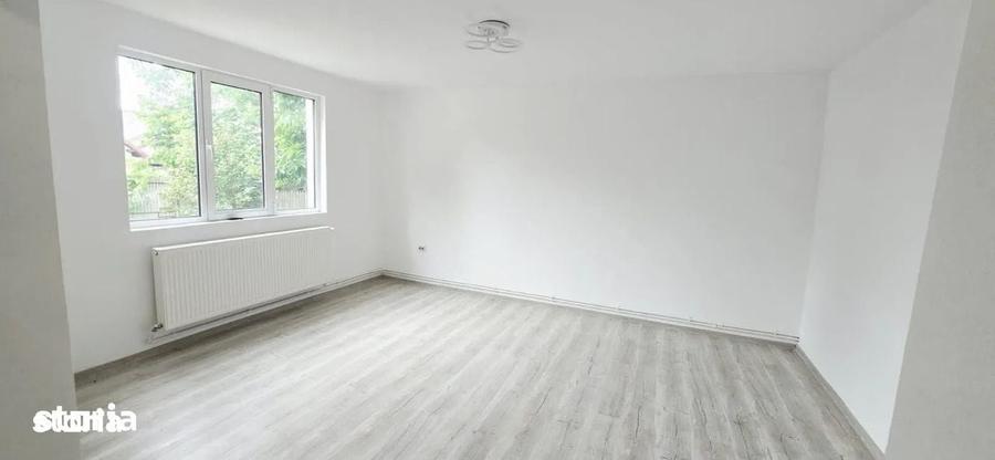 Casă cu 4 camere în Lunca Cetățuii