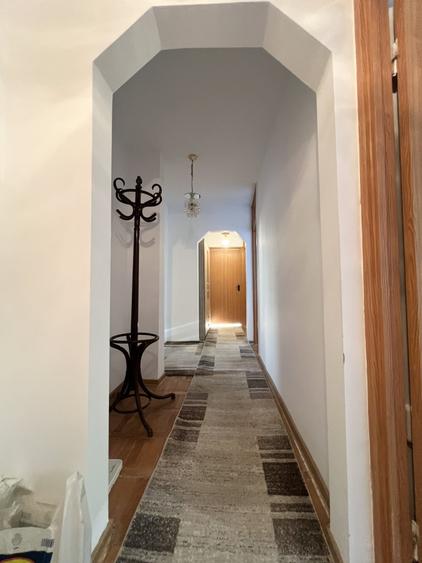Apartament cu 4 camere decomandat, mobilat în Girocului