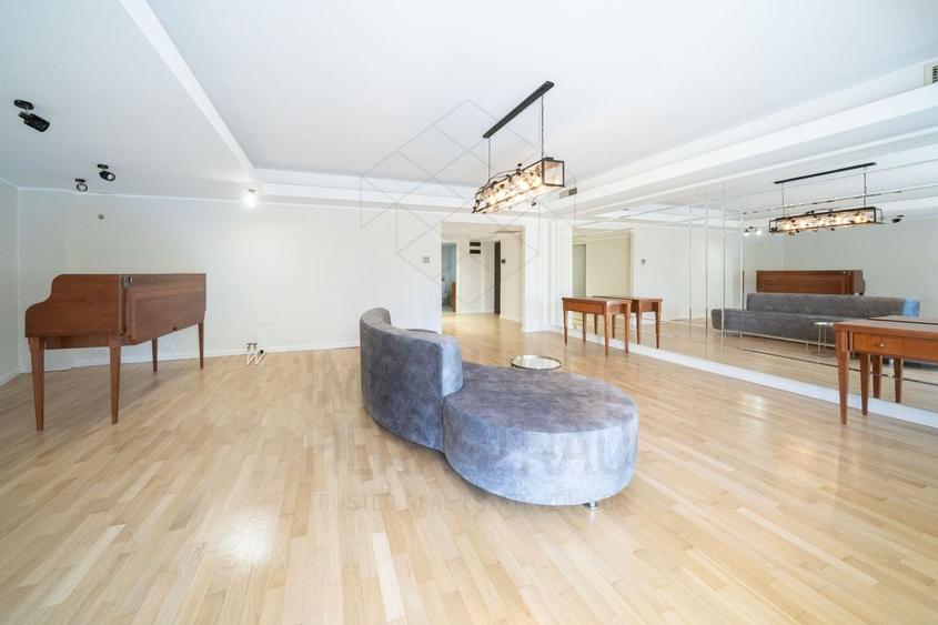 Apartament cu 3 camere decomandat, mobilat în Herăstrău