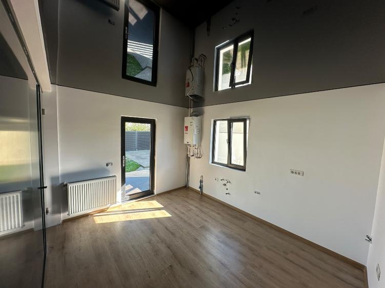 Casă individuală cu 5 camere cu Teren 287 Mp în Valu lui Traian