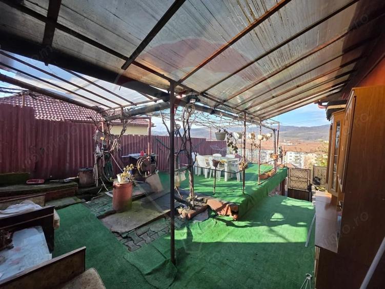Casă cu Teren 262 Mp în Vitrometan