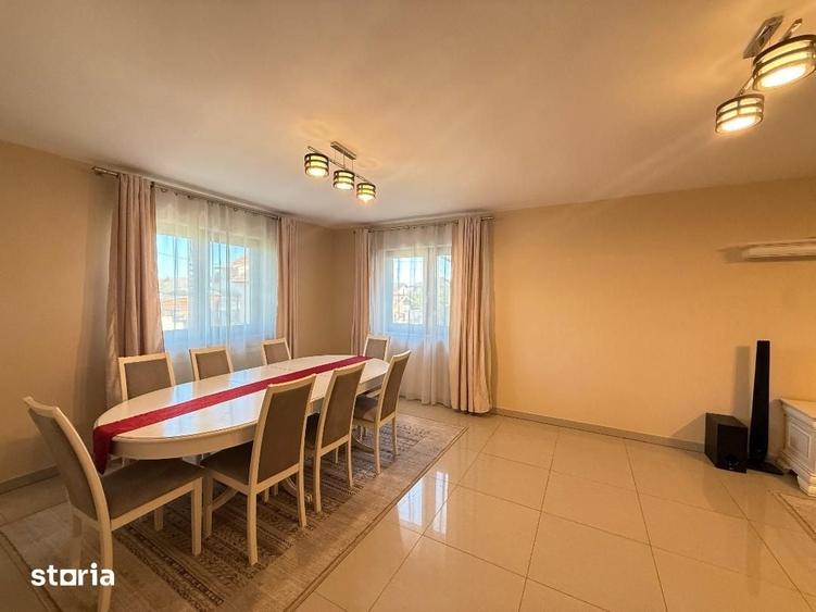Casă cu 5 camere cu Teren 427 Mp în Cetate
