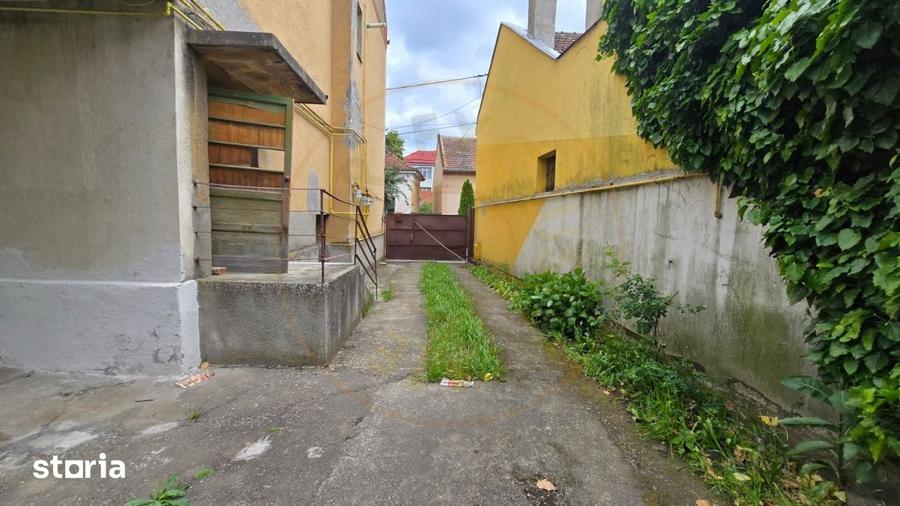 Apartament cu 3 camere decomandat în Titulescu