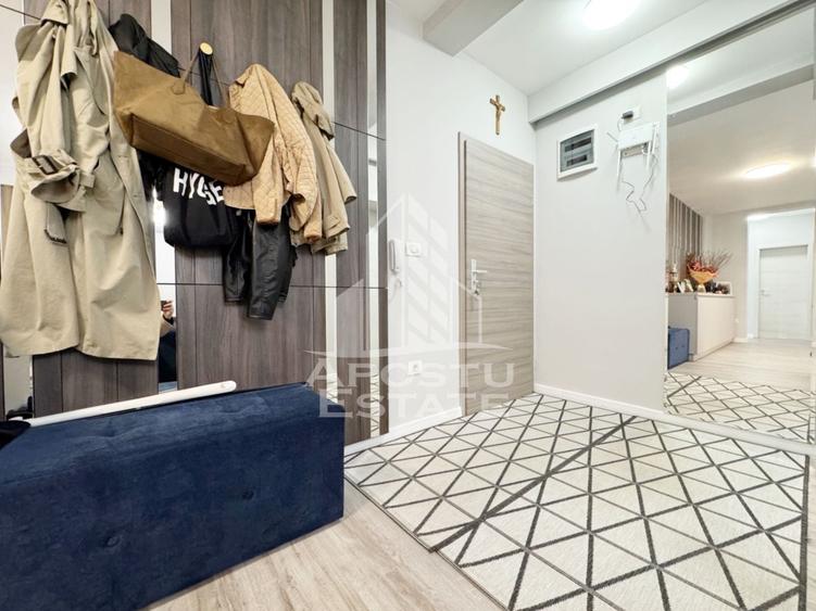 Apartament cu 4 camere semidecomandat, mobilat în Chișoda