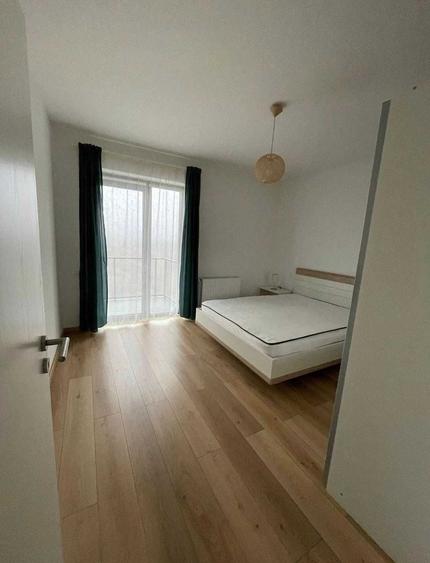 Apartament cu 2 camere semidecomandat în Europa