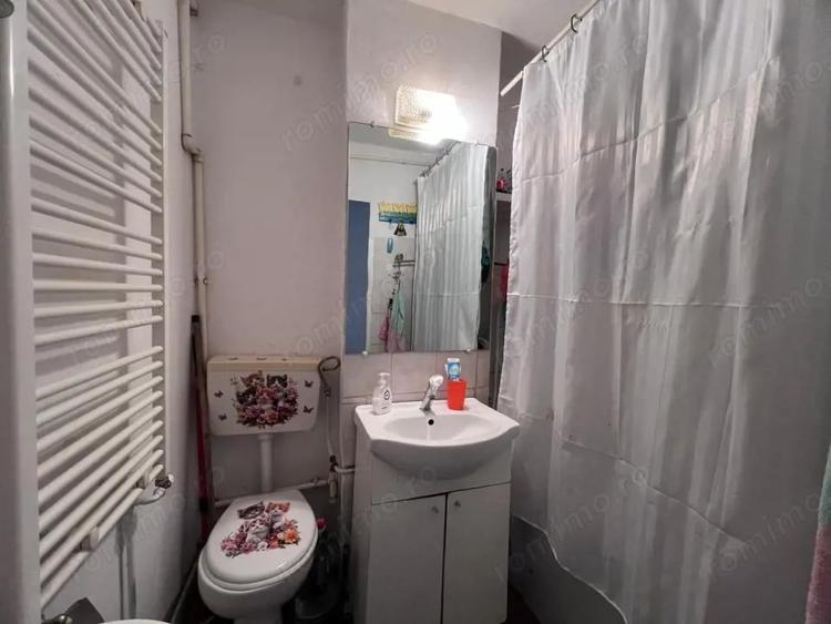 Apartament cu 2 camere decomandat în Micro 15