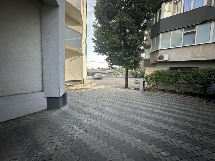 Spațiu comercial, de 135 mp, în Central