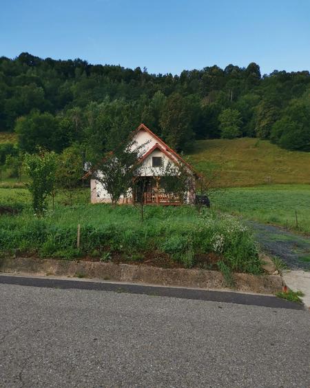 Casă individuală cu 4 camere cu Teren 790 Mp în Stănija