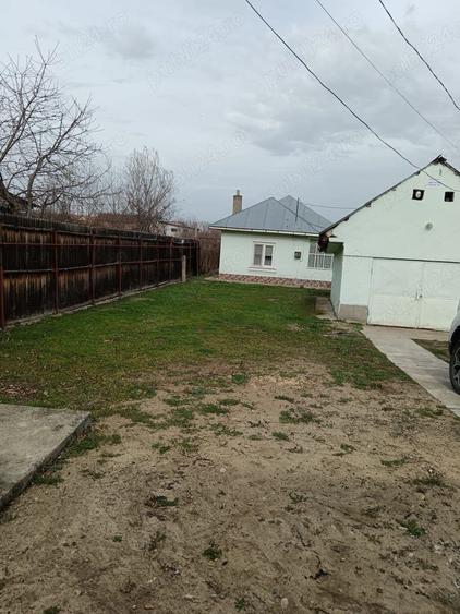 Casă cu 3 camere cu Teren 3075 Mp în Balș