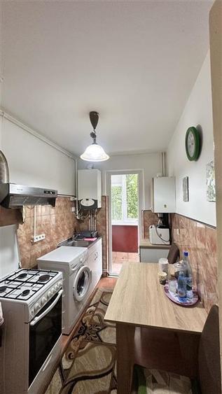 Apartament cu 2 camere decomandat în Astra