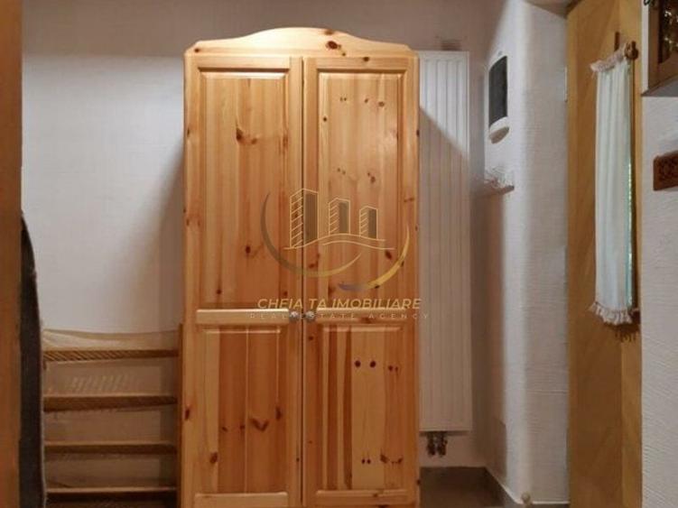 Casă cu 4 camere în Central