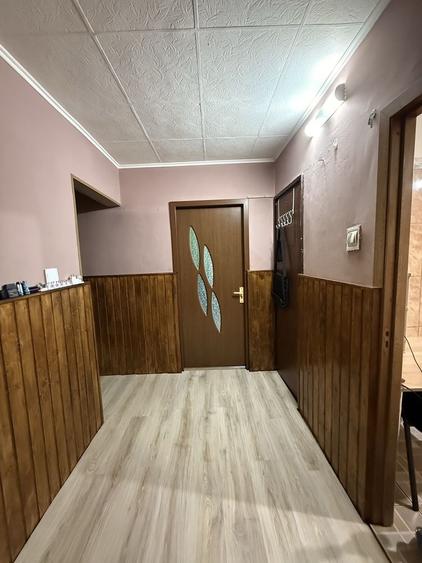 Apartament cu 3 camere decomandat în Negru Vodă