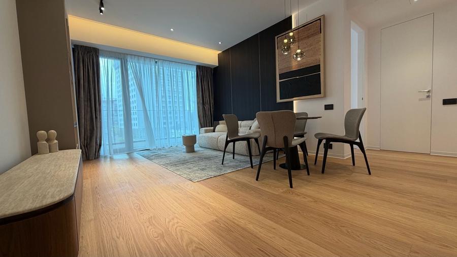 Apartament cu 3 camere semidecomandat în Floreasca