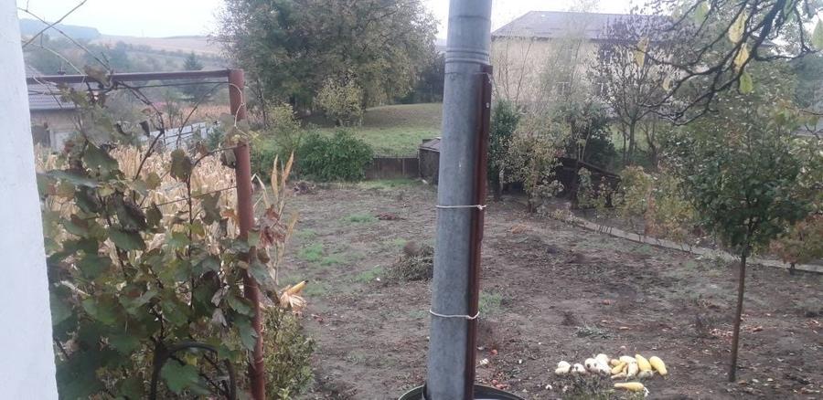 Casă cu 4 camere în Ceuaș