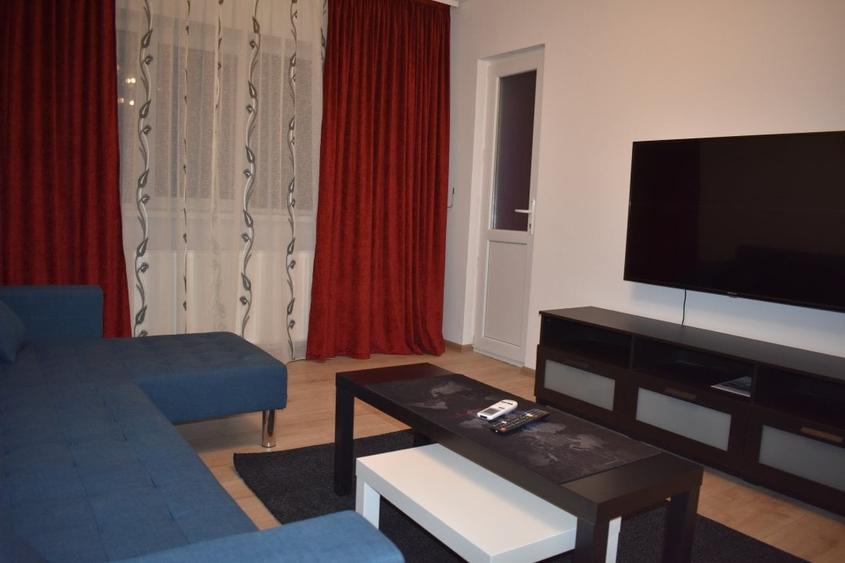 Apartament cu 2 camere decomandat în Apărătorii Patriei