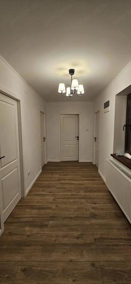 Casă cu 4 camere cu Teren 680 Mp în Central