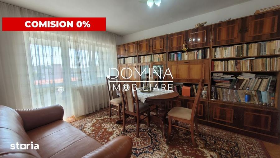 Apartament cu 3 camere decomandat în Teilor