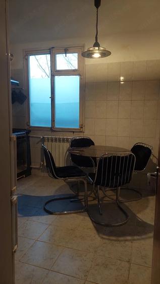 Apartament cu 2 camere decomandat în Drumul Taberei